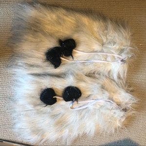 ❌SOLD❌Sparkly white Fluffies